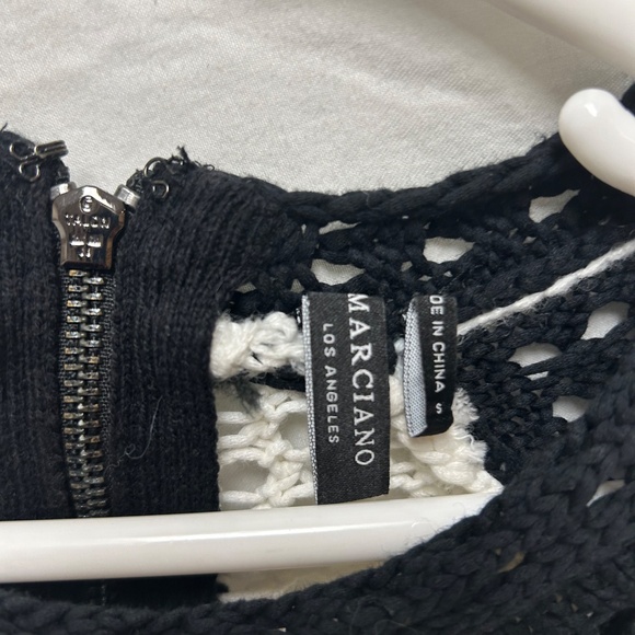 Mini Marciano Black and White Knit Dress Excellent Condition! - Picture 4 of 4
